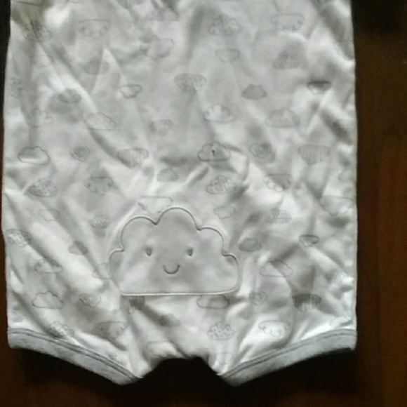 Carter's Onesie - Picture 4 of 4